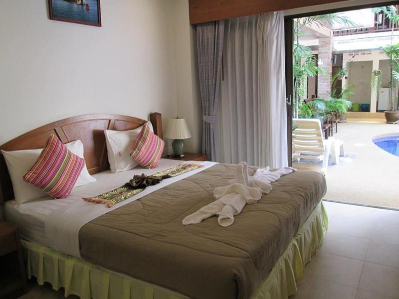 Mt Patong Hotel 3*